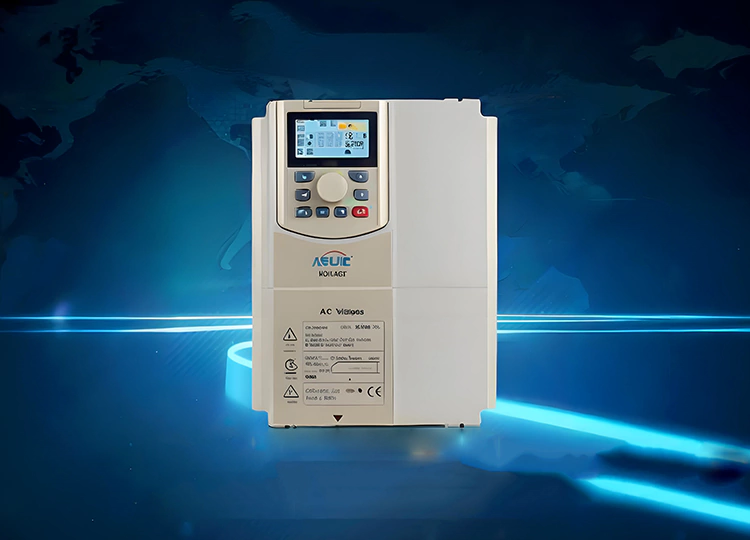 Qu'est-ce que Universal AC Drive‌?